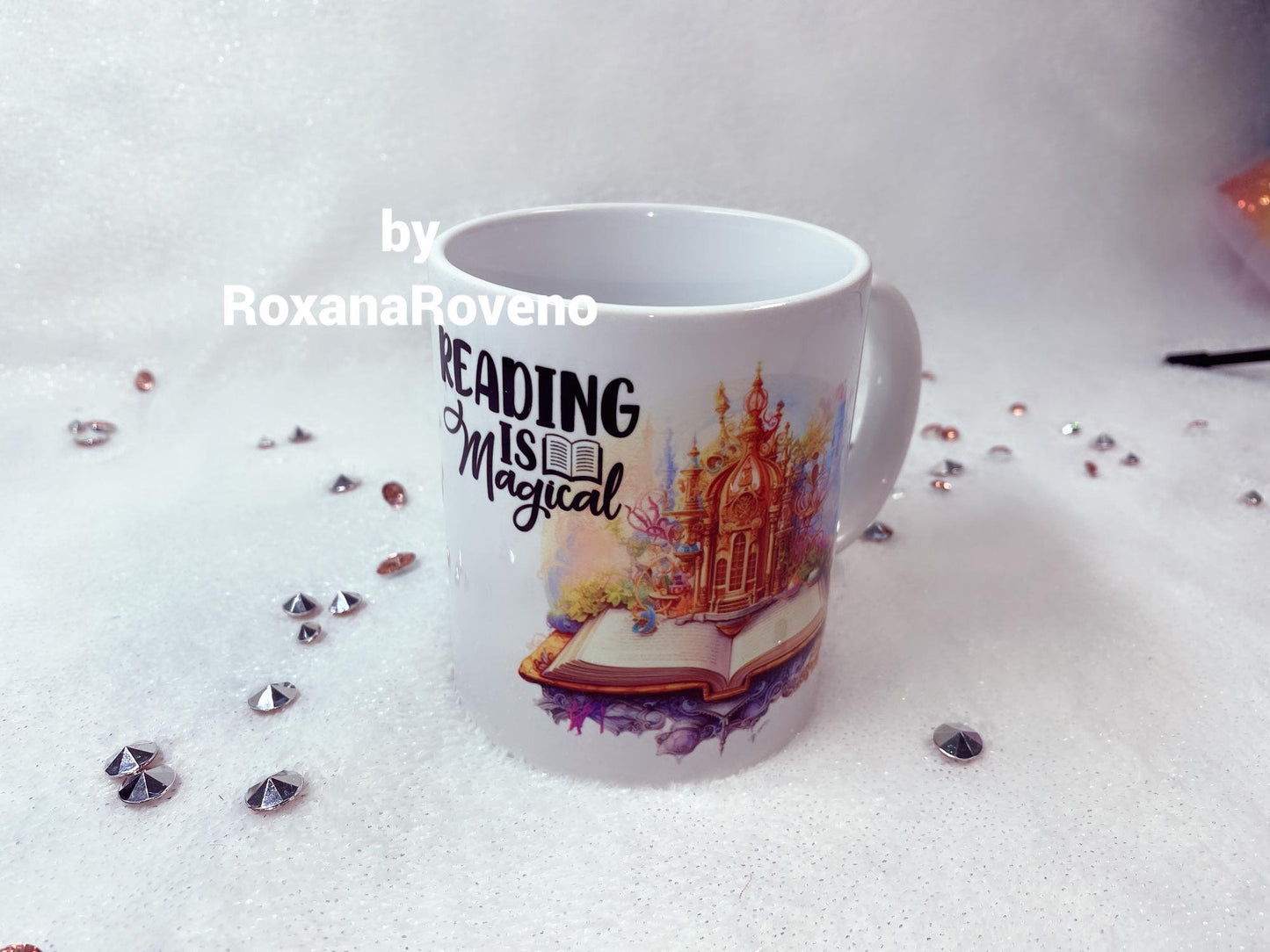 Reading is magical, Book lover 11oz Mug